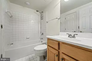 3320 McCorkle Ct, Triangle, VA 22172 - Photo 9