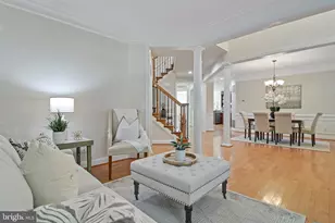 15333 Wits End Dr, Woodbridge, VA 22193 - Photo 11