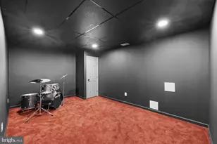 15978 Cove Ln, Dumfries, VA 22025 - Photo 61