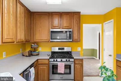 5710 Rhode Island Drive, Woodbridge, VA 22193 - Photo 7