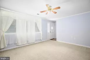 19007 Red Oak Ln, Triangle, VA 22172 - Photo 5