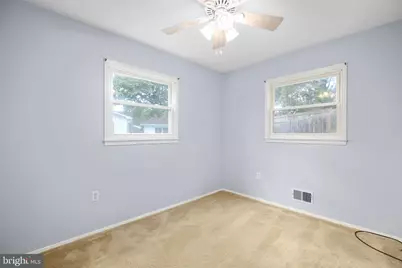 19007 Red Oak Lane, Triangle, VA 22172 - Photo 17