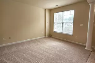 725 Chevington Ct, Woodbridge, VA 22191 - Photo 5