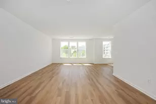 2518 Neabsco Common Pl, Woodbridge, VA 22191 - Photo 5