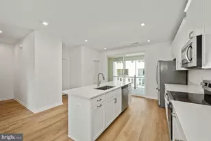 2518 Neabsco Common Pl, Woodbridge, VA 22191 - Photo 11