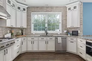 15086 Sycamore Hills Pl, Haymarket, VA 20169 - Photo 1