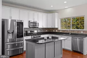 3312 Eagle Ridge Dr, Woodbridge, VA 22191 - Photo 13