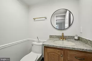 12871 Valleywood Dr, Woodbridge, VA 22192 - Photo 19