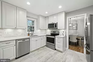 12871 Valleywood Dr, Woodbridge, VA 22192 - Photo 9