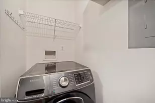 8083 Lacy Dr, Manassas, VA 20109 - Photo 25