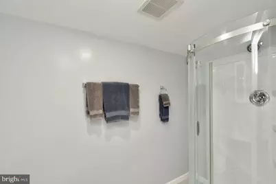 5576 Neddleton Avenue #LOWER LEVEL ONLY !, Woodbridge, VA 22193 - Photo 13