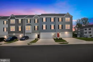 4527 Dl Crk Wy, Woodbridge, VA 22193 - Photo 1