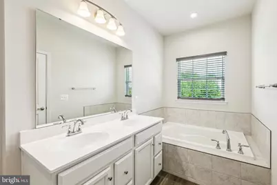 4527 Dale Creek Way, Woodbridge, VA 22193 - Photo 15