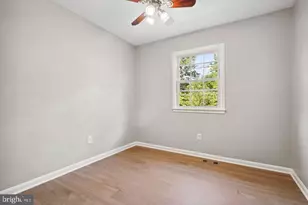 2094 Pilgrim Dr, Woodbridge, VA 22192 - Photo 17