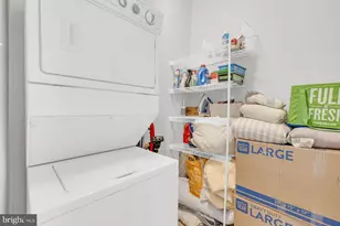 2595 Eastbourne Dr, Woodbridge, VA 22191 - Photo 33