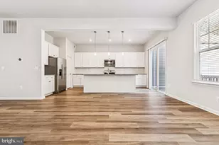 17815 Woods Overlook Dr, Dumfries, VA 22026 - Photo 11