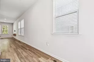 17815 Woods Overlook Dr, Dumfries, VA 22026 - Photo 3