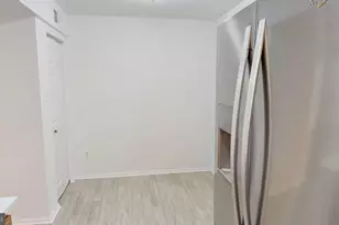 12199 Chaucer Ln, Woodbridge, VA 22192 - Photo 3