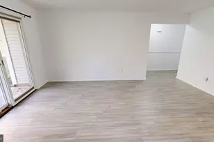 12199 Chaucer Ln, Woodbridge, VA 22192 - Photo 5