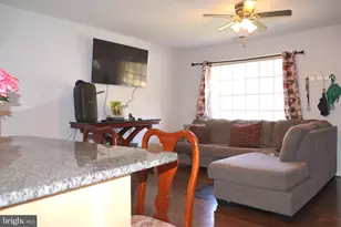 13304 Hardy Ct, Woodbridge, VA 22193 - Photo 5