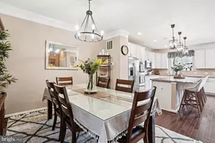 6804 Bryson Cir, Haymarket, VA 20169 - Photo 7