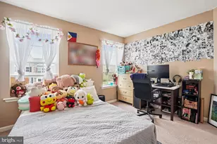 6804 Bryson Cir, Haymarket, VA 20169 - Photo 21