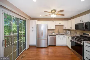 2728 Brier Pond Cir, Woodbridge, VA 22191 - Photo 13