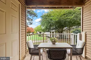 1037 Gardenview Loop, Woodbridge, VA 22191 - Photo 5