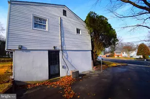 14416 Meridian Dr, Woodbridge, VA 22191 - Photo 13