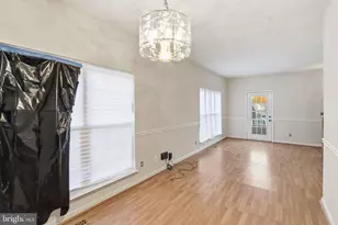 15663 Viewpoint Cir, Dumfries, VA 22025 - Photo 17