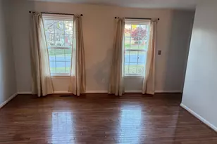 16068 Hayes Ln, Woodbridge, VA 22191 - Photo 3