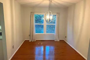 16068 Hayes Ln, Woodbridge, VA 22191 - Photo 5