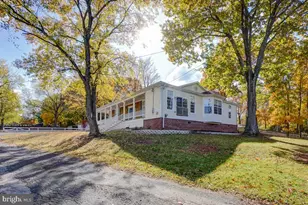 8513 Thomas Dr, Manassas, VA 20110 - Photo 3