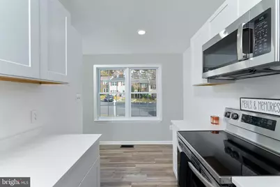 12346 Woodlawn Court, Woodbridge, VA 22192 - Photo 5