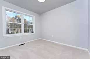 12346 Woodlawn Ct, Woodbridge, VA 22192 - Photo 11