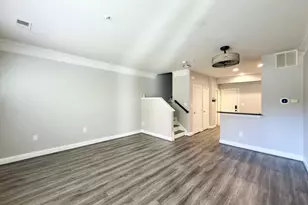 4110 Potomac Highlands Cir, Triangle, VA 22172 - Photo 13