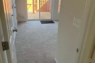 15715 John Diskin Cir, Woodbridge, VA 22191 - Photo 11