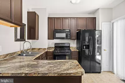 15719 Lansdale Place, Dumfries, VA 22025 - Photo 19