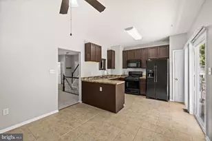 15719 Lansdale Pl, Dumfries, VA 22025 - Photo 17