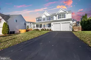 16104 Mountain Eagle Ct, Woodbridge, VA 22191 - Photo 3