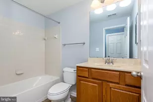 16104 Mountain Eagle Ct, Woodbridge, VA 22191 - Photo 41