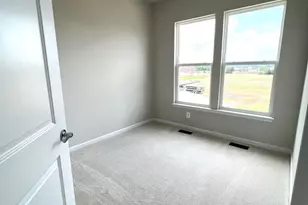 15139 Jaxton Sq Ln, Haymarket, VA 20169 - Photo 15