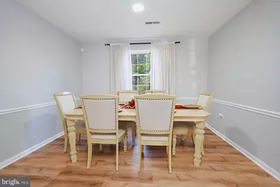 5876 Pontiac Drive, Woodbridge, VA 22193 - Photo 9