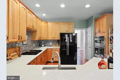 5709 Wheelwright Way, Haymarket, VA 20169 - Photo 17