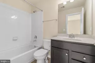 7394 Riding Meadow Way, Manassas, VA 20111 - Photo 19