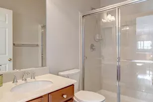 8605 Ellis Ford Pl, Gainesville, VA 20155 - Photo 21