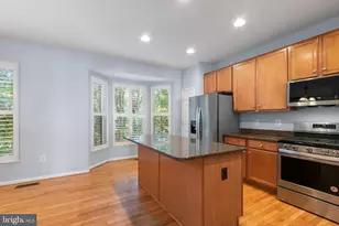 12904 Leatherwood Ln, Woodbridge, VA 22192 - Photo 15