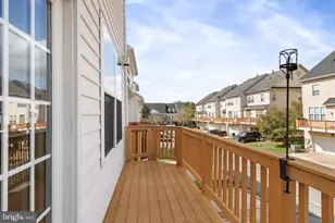 12904 Leatherwood Ln, Woodbridge, VA 22192 - Photo 11