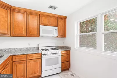 15036 Cherrydale Drive, Woodbridge, VA 22193 - Photo 7