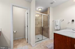 14738 Mason Creek Cir, Woodbridge, VA 22191 - Photo 19